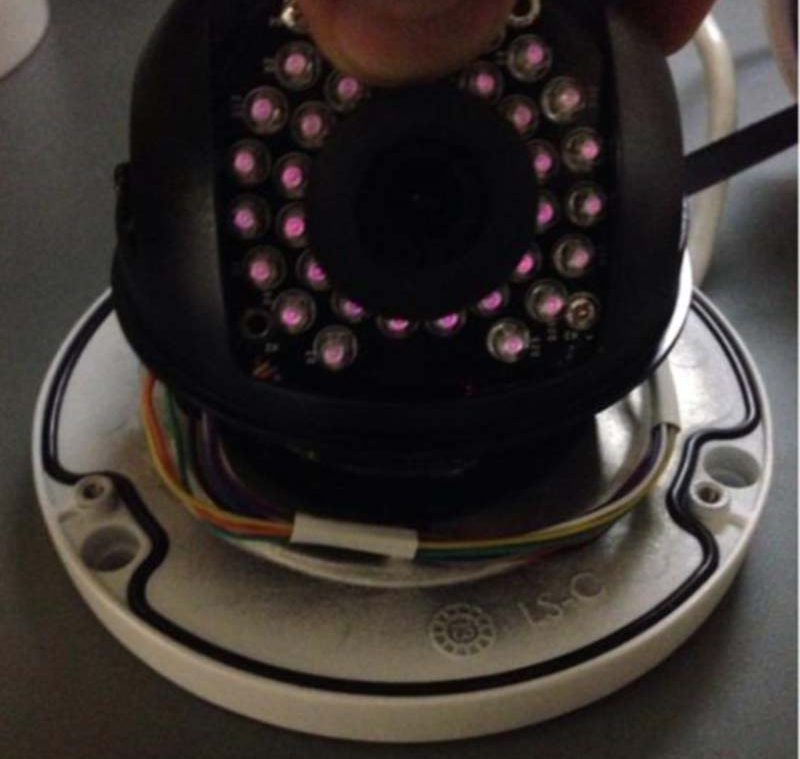 If working properly the IR lights will turn on for a few seconds. SCC