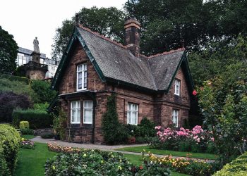 How to Maintain Privacy within Your Home